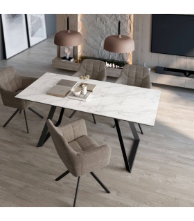 Mesa Comedor Extensible Sena Porcelánica 140 Cm, Acabado sobre Marquina y patas Marfil, en ambiente|SAYEZ|