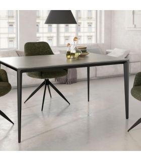 Mesa Comedor Fija Cortés Porcelánica 140 Cm, Acabado sobre Porland y patas Negro, en ambiente|SAYEZ|